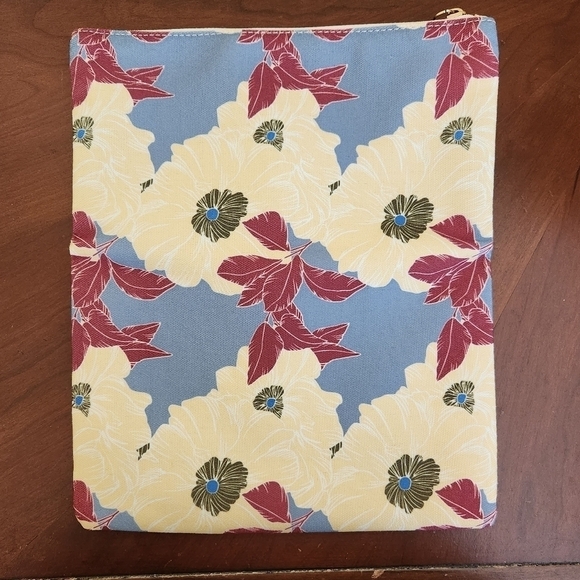 NWOT Rachel Pally Reversible Vegan Leather and Canvas Clutch in Bloom - Picture 8 of 12